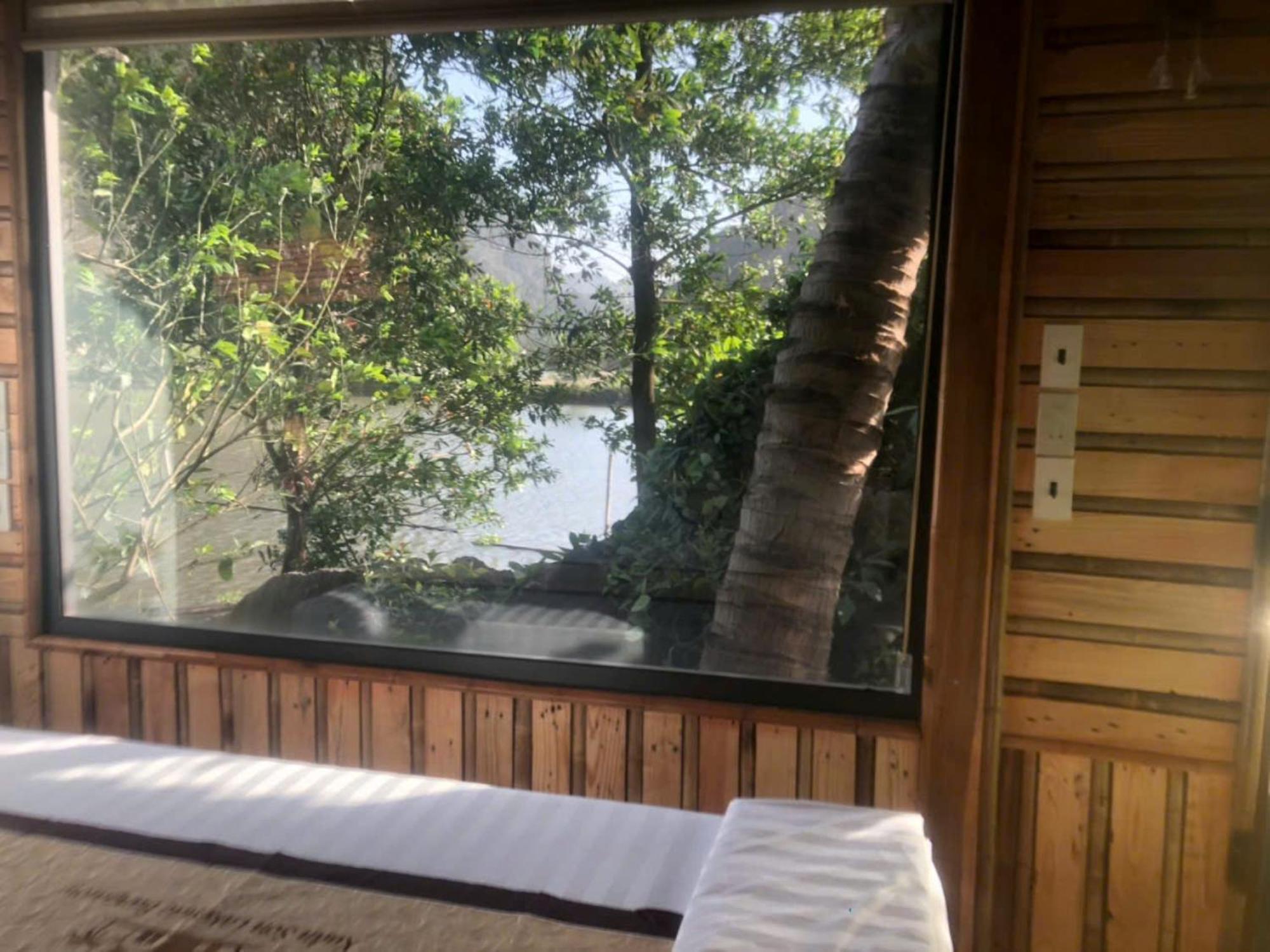 Xuan Son Lakeside Bungalow Ninh Binh Exterior photo
